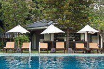 Swimming Pool at the Sunshine Garden Resort, Pattaya Swimming Pool at the Sunshine Garden Resort, Pattaya